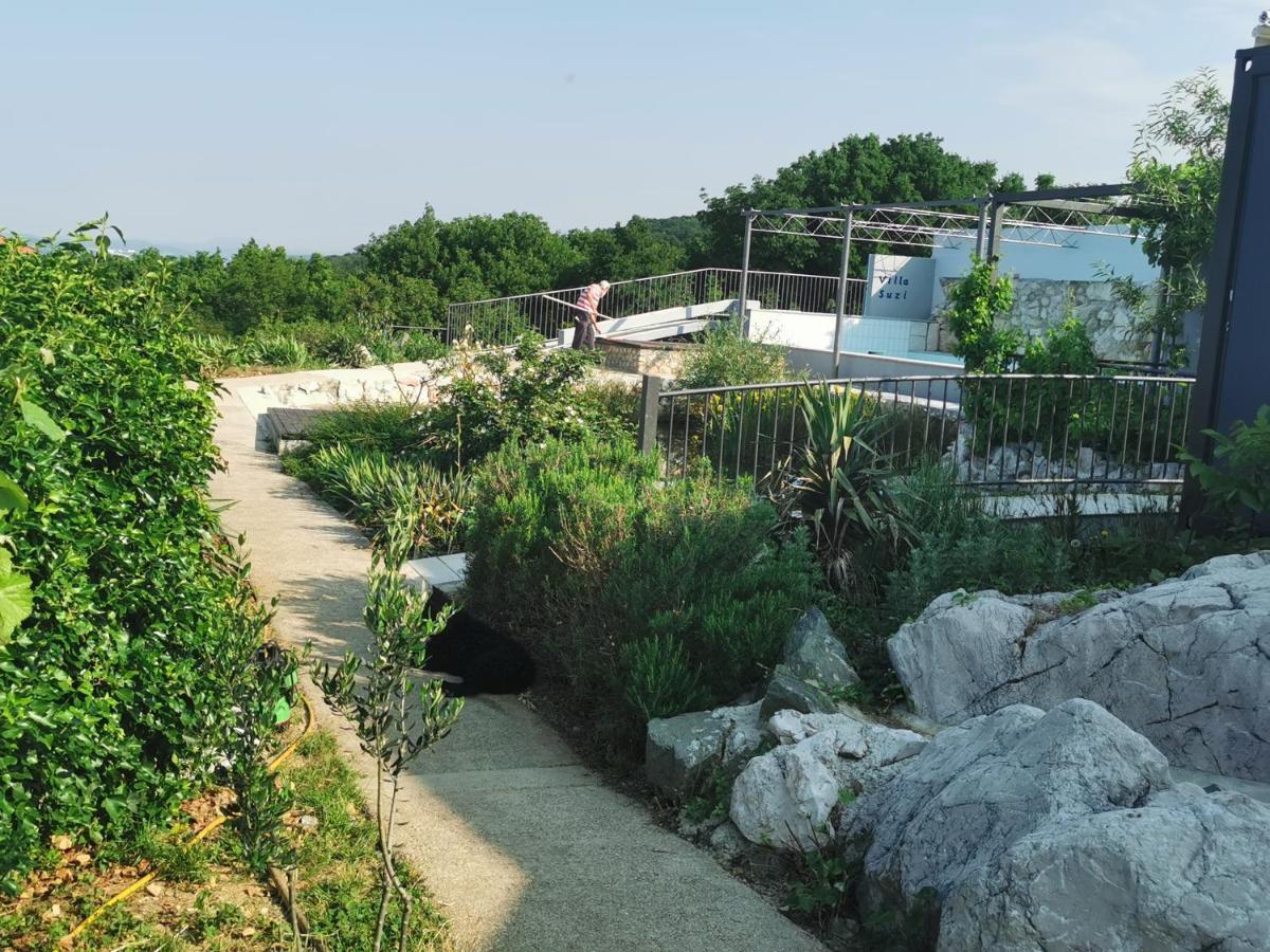 Suzi Donkey Farm With Seaview Apartment Smrika