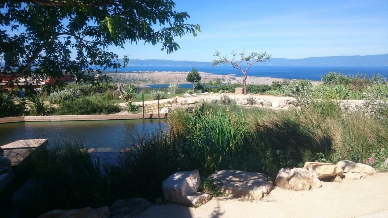 Suzi Donkey Farm With Seaview Apartment Smrika