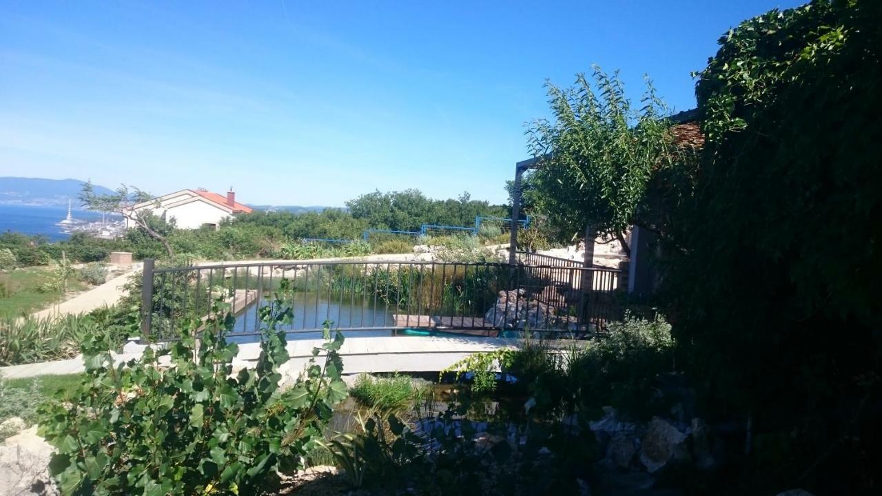 Suzi Donkey Farm With Seaview Apartment Smrika